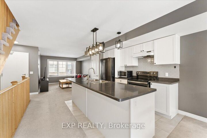 Property Photo:  2500 Hill Rise Court 83  ON L1L 0M6 