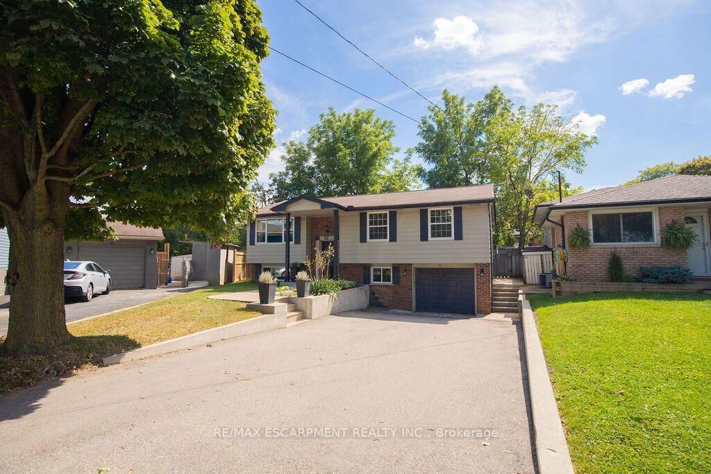 Property Photo: 57 Valery Court ON L9C 2W2