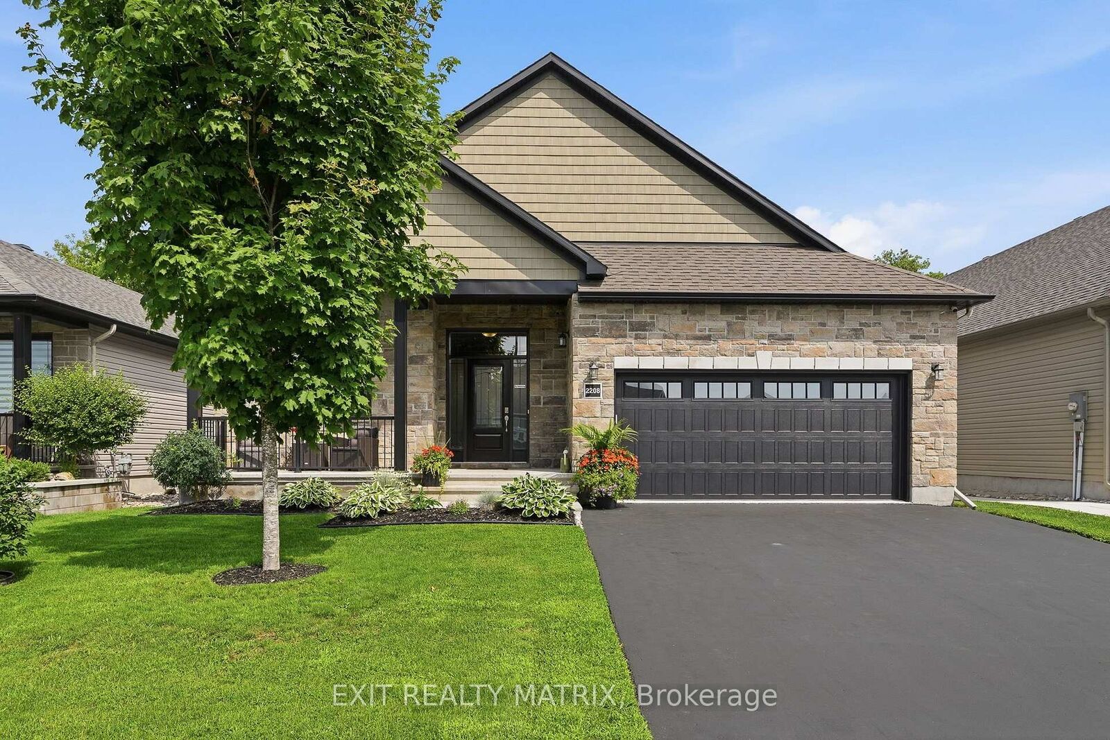 Property Photo:  2208 Catherine Street  ON K4K 0K7 