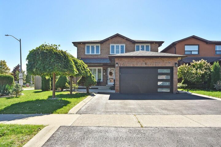Property Photo: 3 Jackman Crescent ON L4L 6P3