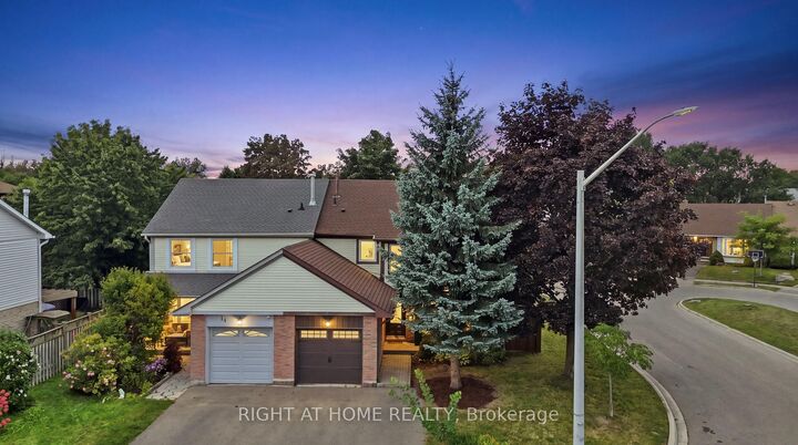 Property Photo: 16 Kindle Court ON L6Z 1B2