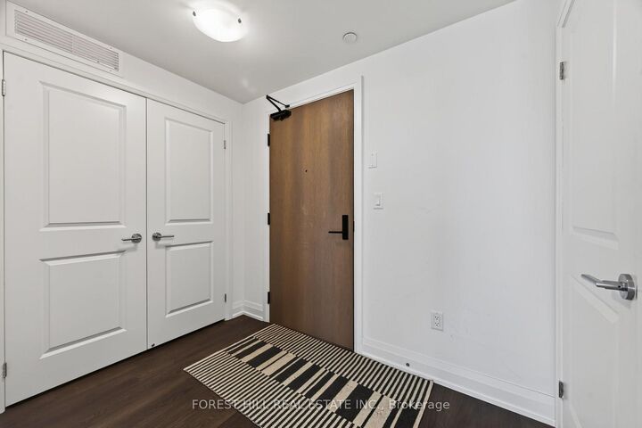 Property Photo: 9700 Ninth Line 605 ON L6B 1A8