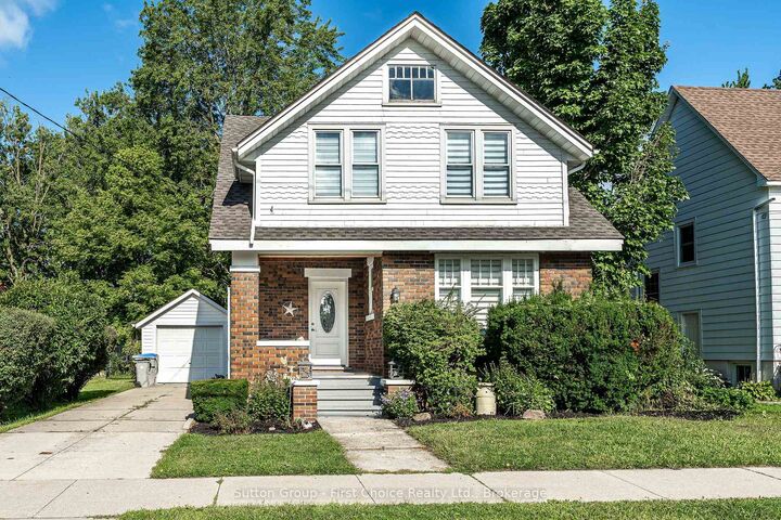 Property Photo:  152 St Andrew Street  ON N0K 1N0 