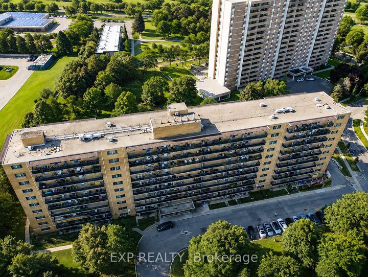 Property Photo: 100 Dundalk Drive 507 ON M1P 4V2