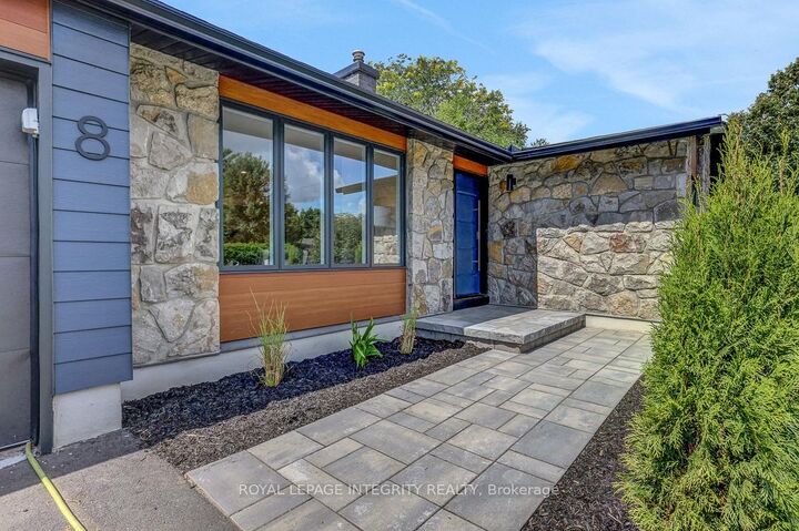 Property Photo: 8 Brian Crescent ON K2H 6X3