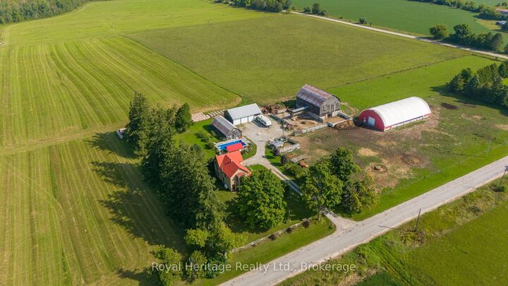 Property Photo: 285 Cresswell Road ON K0M 2J0