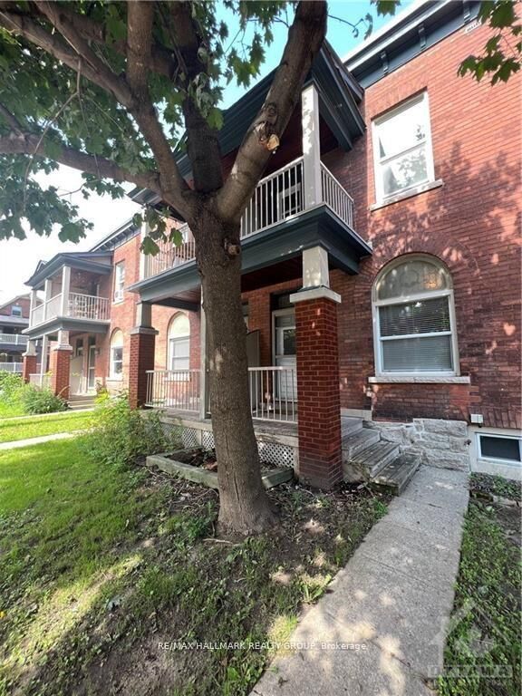 Property Photo:  377 Lyon Street N/A N  ON K1R 5W9 