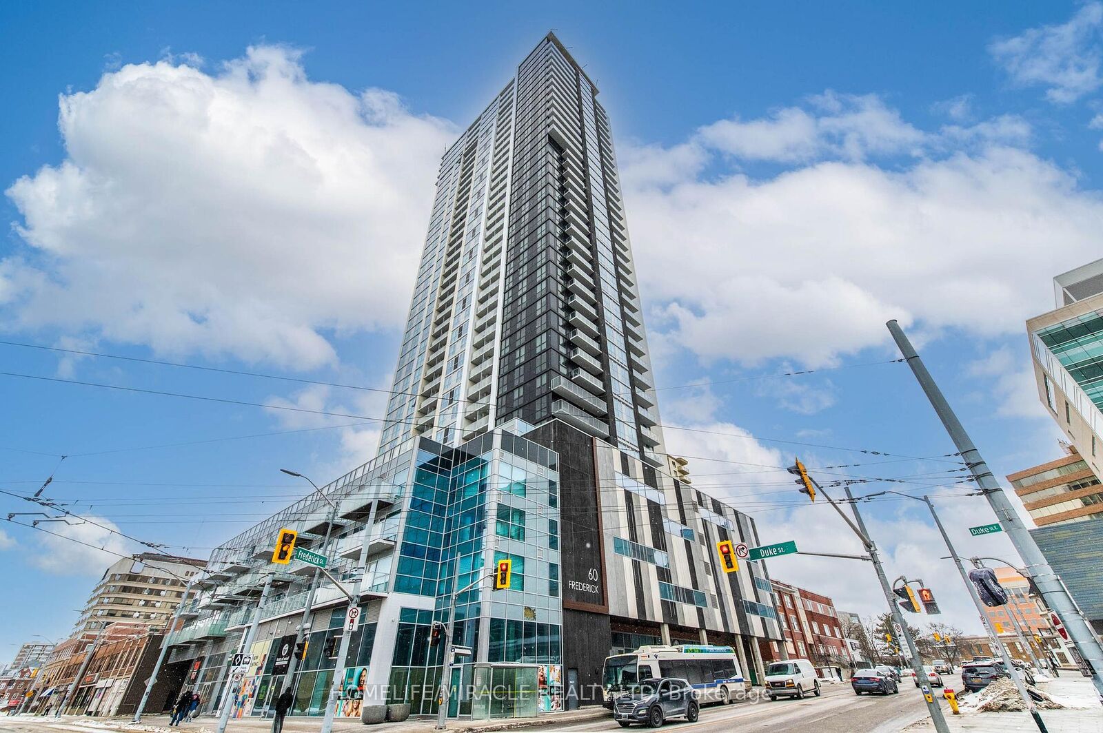 Property Photo:  60 Frederick Street 1313  ON N2H 0C7 