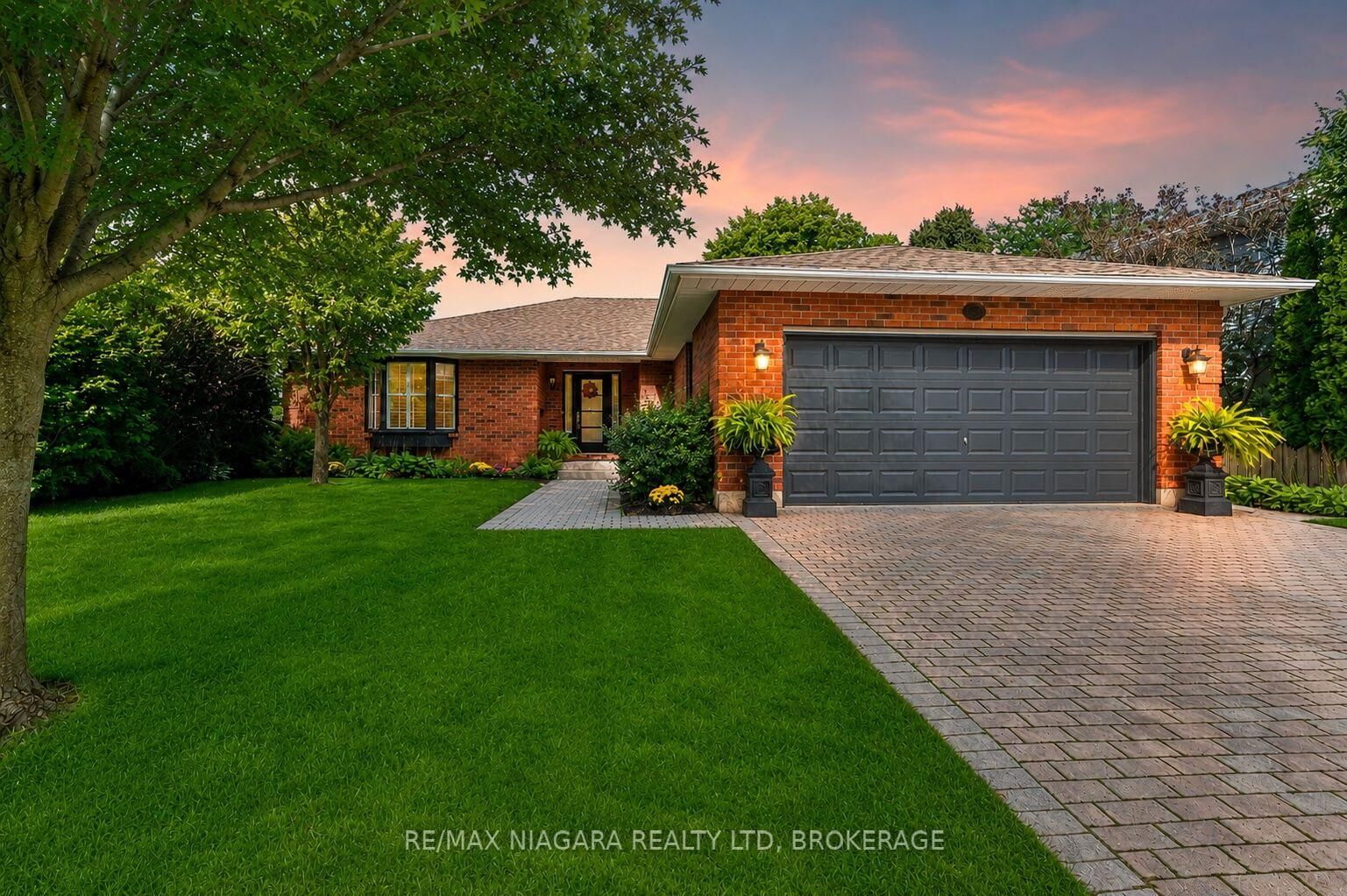 Property Photo: 54 The Promenade N/A ON L0R 1J0
