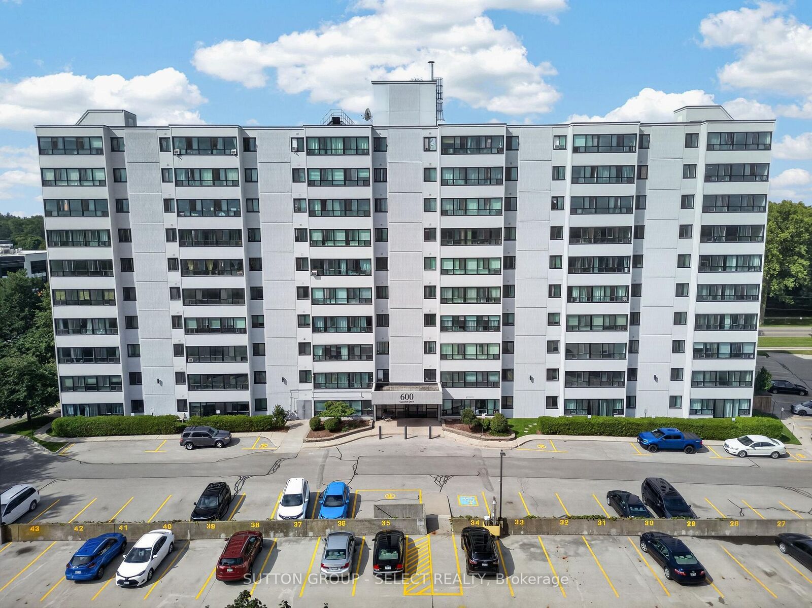 Property Photo:  600 Grenfell Drive 612  ON N5X 2R8 