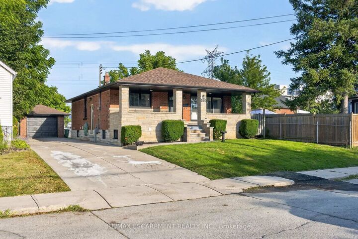 Property Photo: 362 Rosseau Road ON L8K 4T2