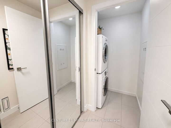 Property Photo: 28 Uptown Drive Rg12 ON L3R 5M8