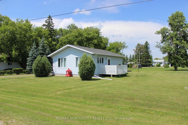 Property Photo:  705-707 Lorena Street  ON P0W 1L0 