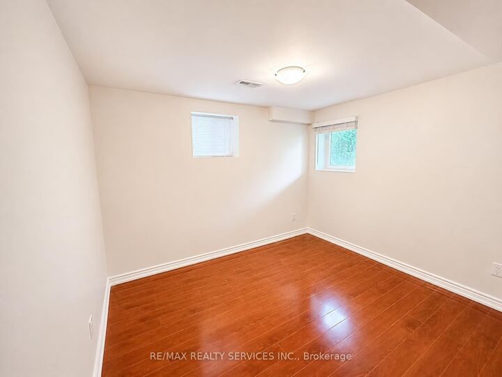 Property Photo:  347 Edenbrook Hill Drive Basement  ON L7A 2N4 