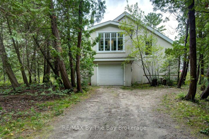 Photo de la propriété: 1170 Shore Lane ON L9Z 1Z8