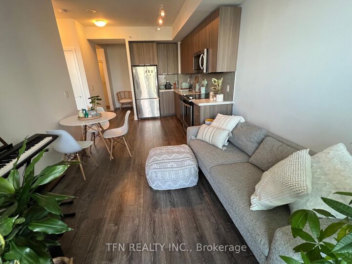 Property Photo:  20 Shorebreeze Drive 3406  ON M8V 0A1 
