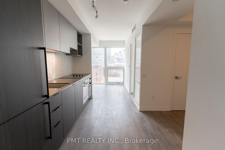 Property Photo:  82 Dalhousie Street 906  ON M5B 0C5 