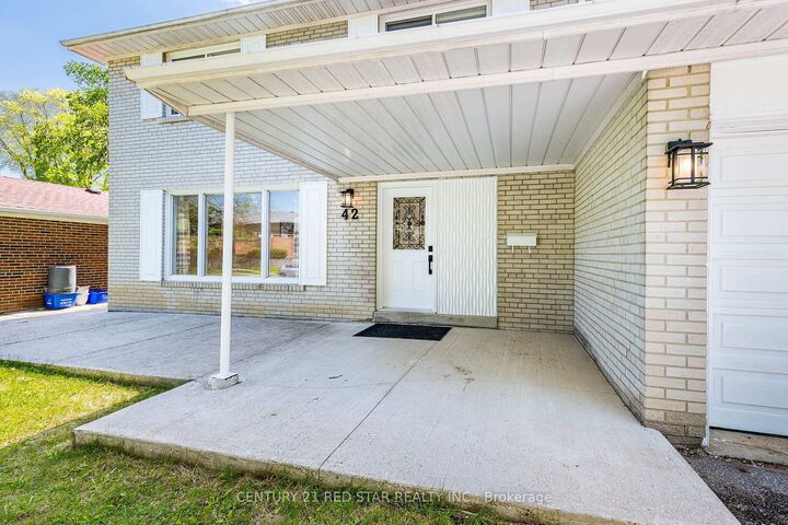 Property Photo: 42 Broadfield Drive ON M9C 1L7