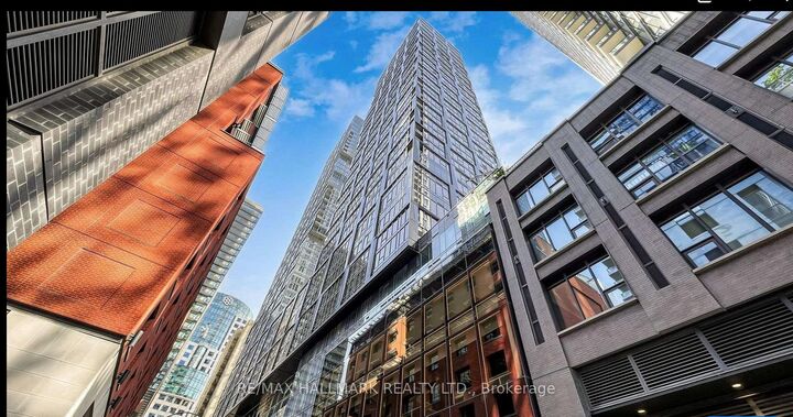 Property Photo:  35 Mercer Street 2014  ON M5V 0V1 