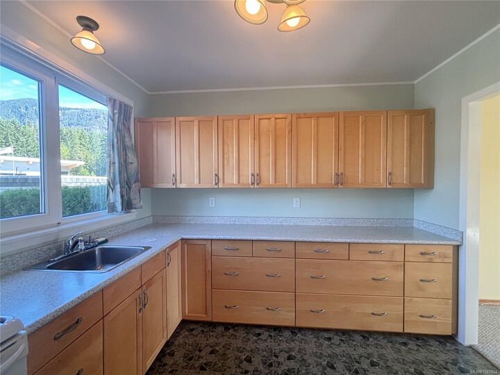Property Photo:  504 Maquinna Cres  BC V0P 1G0 
