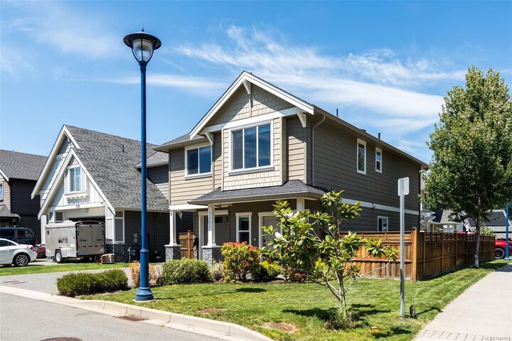 Property Photo: 1102 Crispin Pl BC V9C 0M6