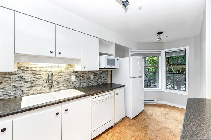 Property Photo:  935 Johnson St #209  BC V8V 3N5 