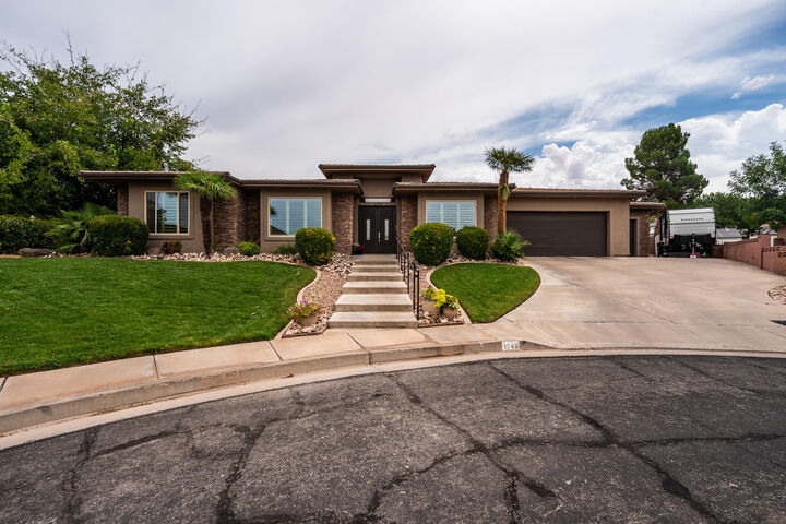 Property Photo:  1749 S 1480 East Cir  UT 84790 