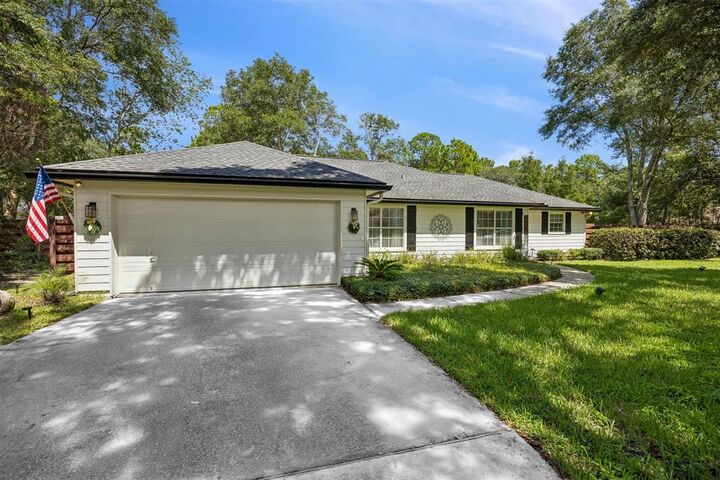 Property Photo:  96062 Sweetbriar Lane  FL 32097 