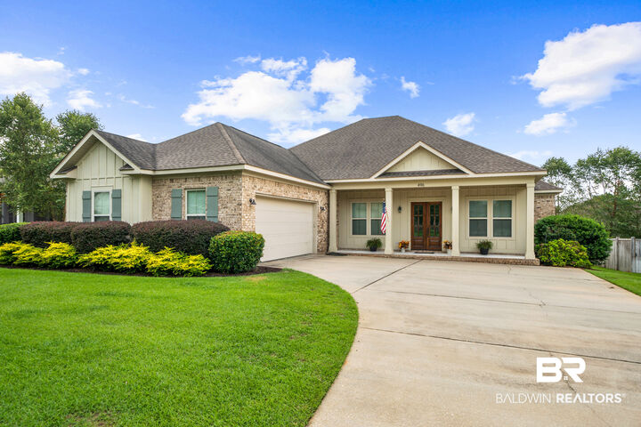 Property Photo: 496 Boulder Creek Avenue AL 36532