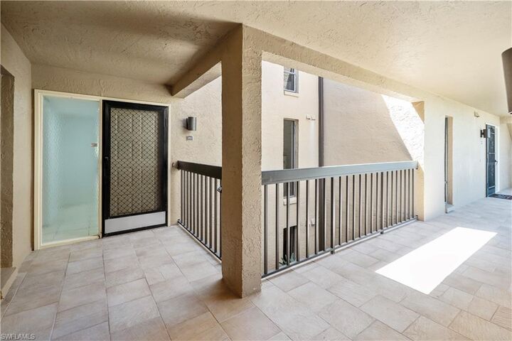 Property Photo:  6216 Cougar Run 202  FL 33908 