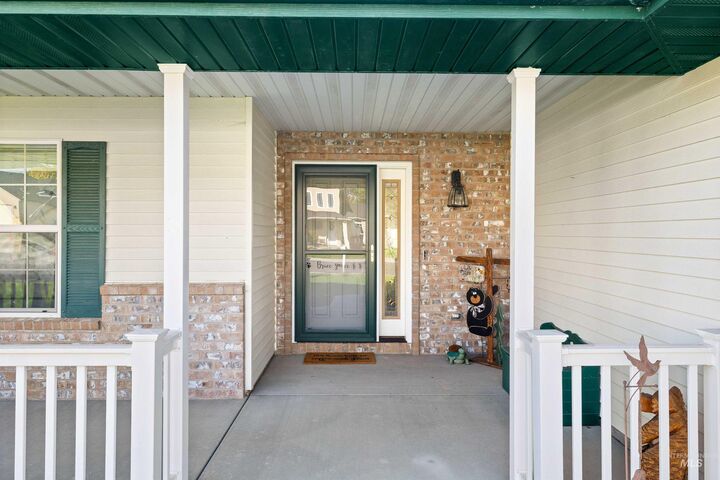 Property Photo: 1143 Eastridge Way ID 83301