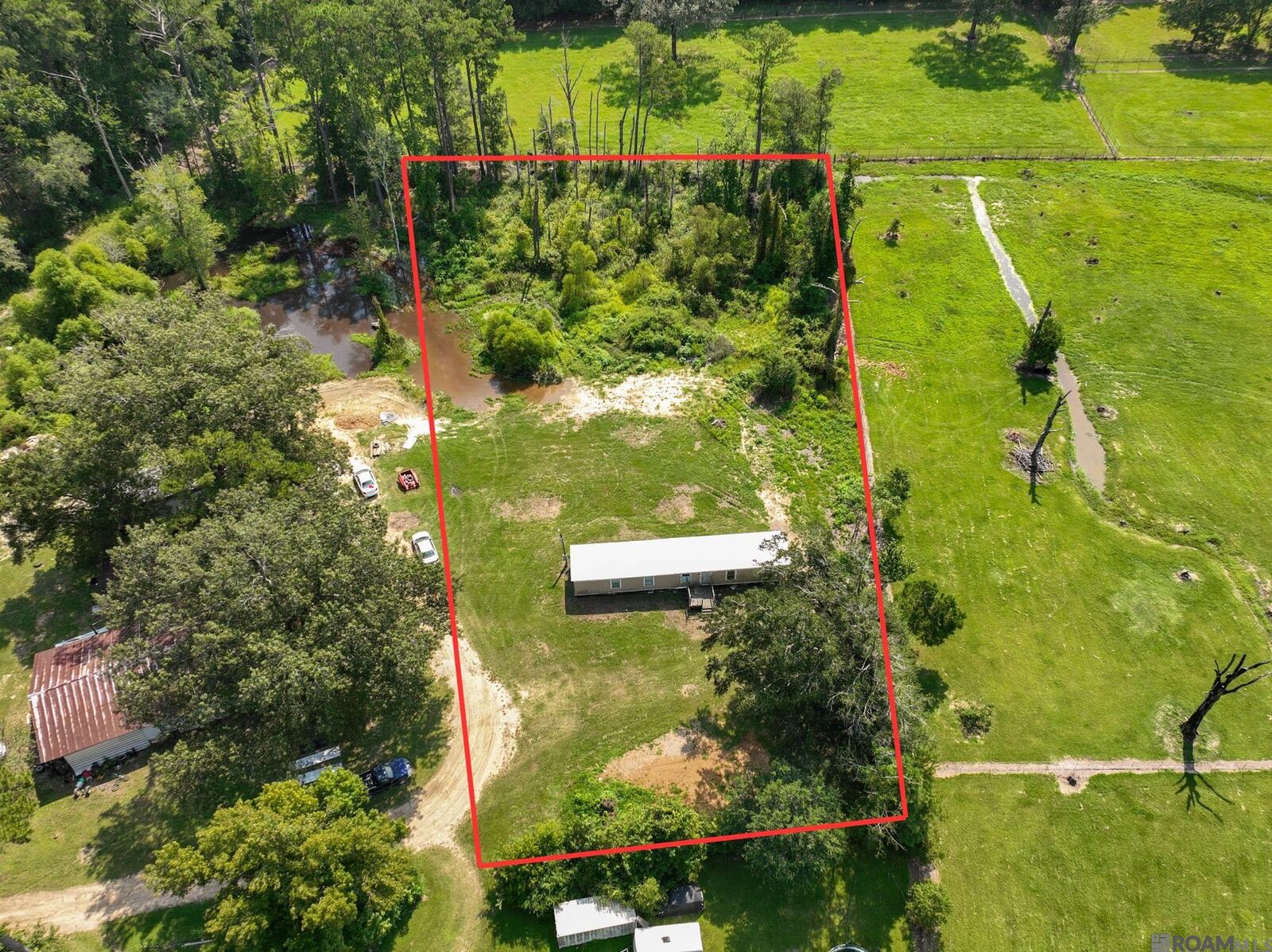 Property Photo: 14530 Springfield Rd LA 70785