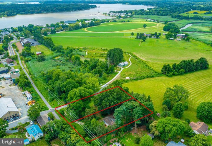 Property Photo: 302 S Mill Street MD 21620
