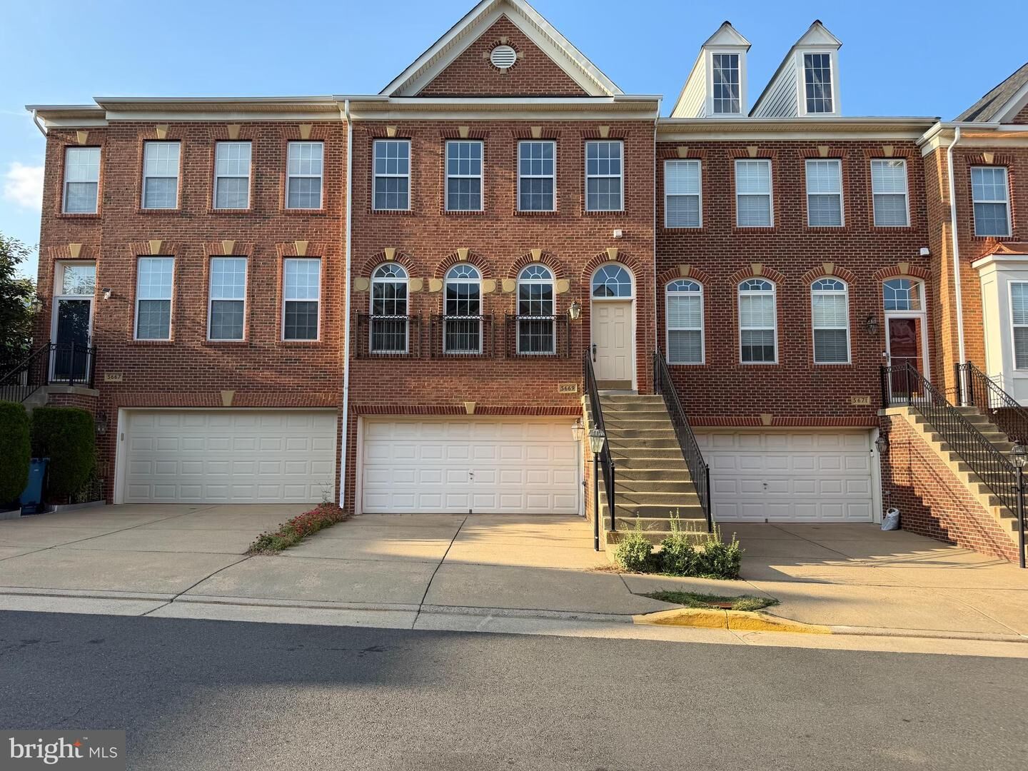 Property Photo:  5669 Faircloth Court  VA 20120 