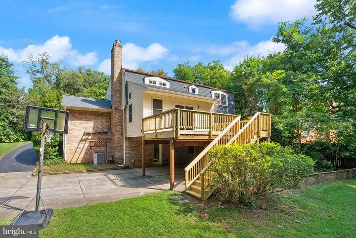 Property Photo:  3728 Prince William Drive  VA 22031 