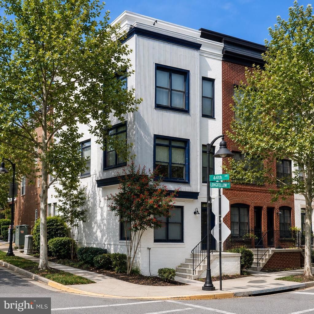 Property Photo:  4400 Longfellow Street  MD 20781 