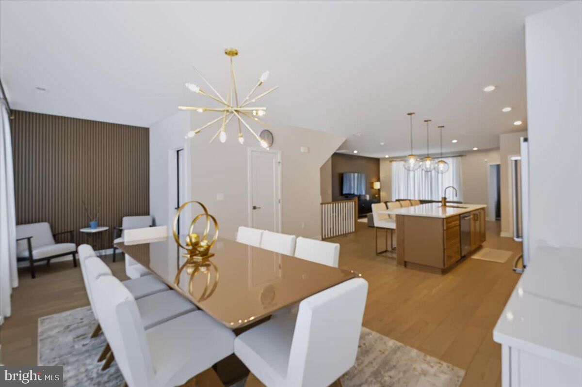 Property Photo: 43521 Moorefield Boulevard VA 20148