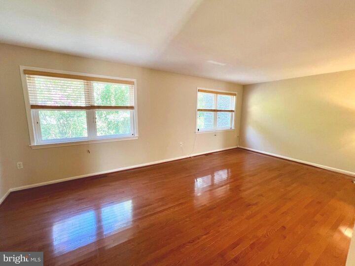 Property Photo:  8124 Larkin Lane  VA 22182 