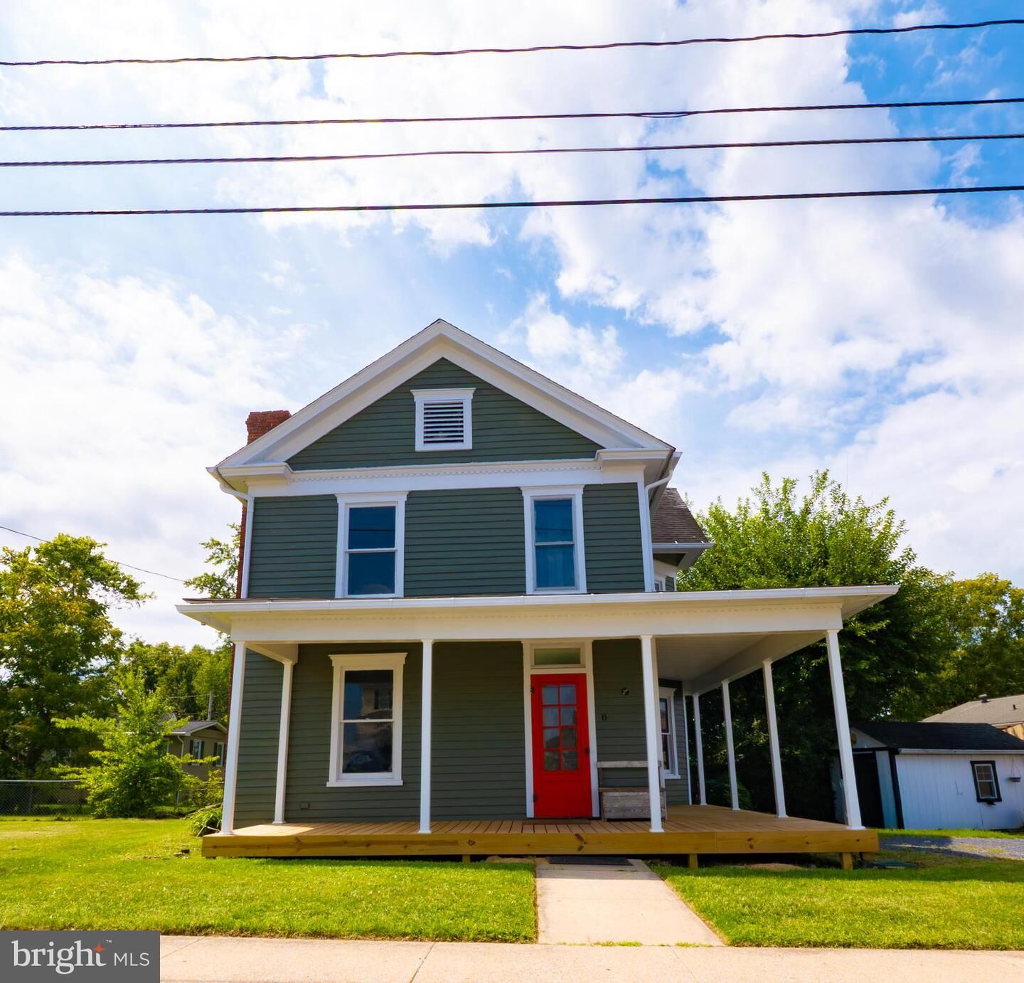 Property Photo: 440 E Queen Street VA 22657