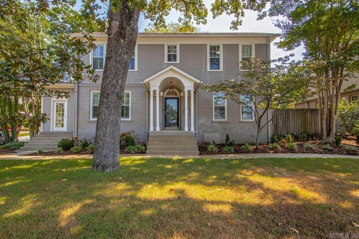 Property Photo: 1220 Kavanaugh Boulevard AR 72205-4320