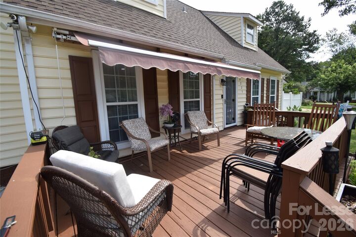 Property Photo: 10225 Cromarty Lane NC 28227