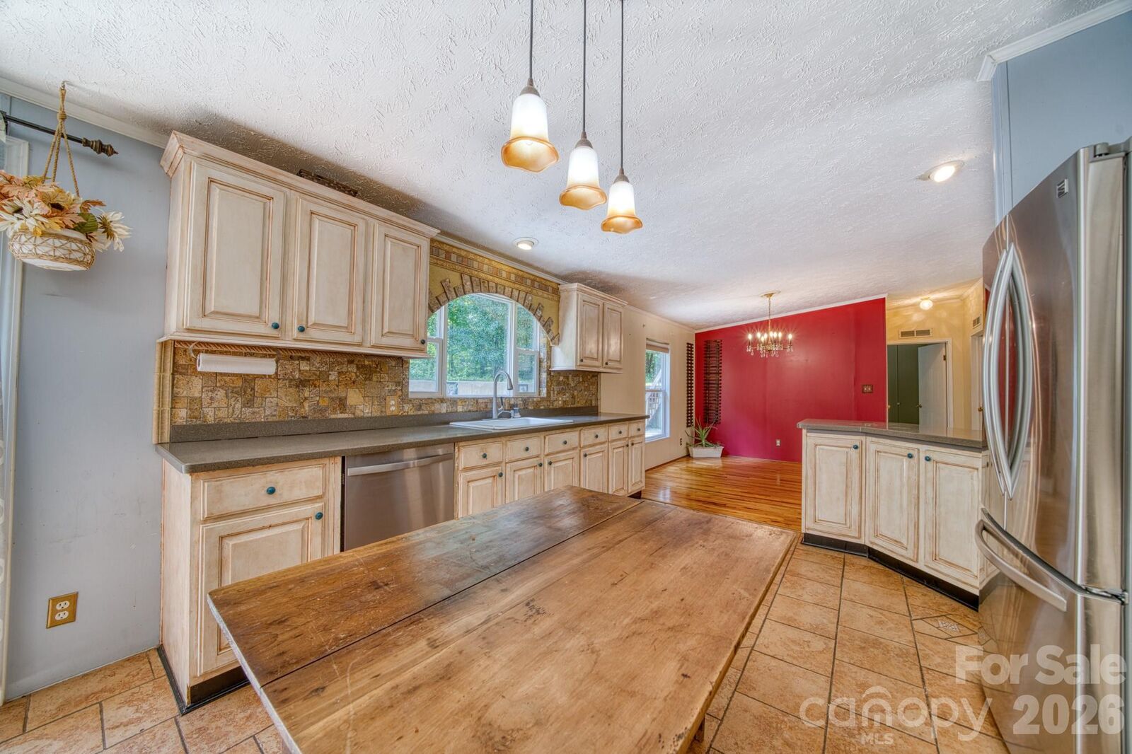 Property Photo: 18 Henry White Lane NC 28748