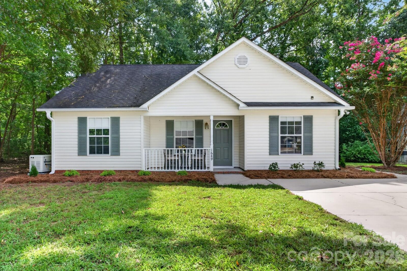 Property Photo:  1649 Norfolk Court  SC 29730 