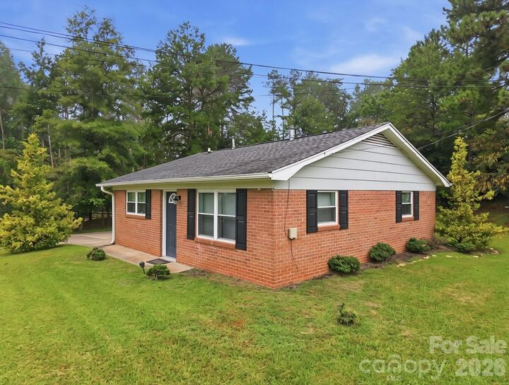 Property Photo: 209 Roberson Road NC 28043