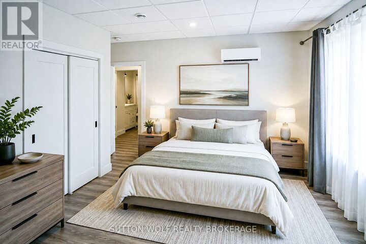 Property Photo:  19 Centre Street West 301  ON N7G 1Y5 