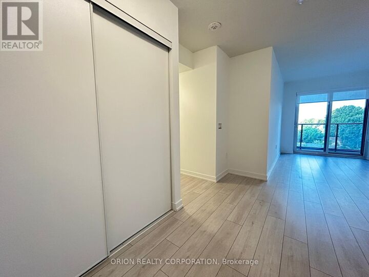 Property Photo:  556 Marlee Avenue 403  ON M6B 0B1 