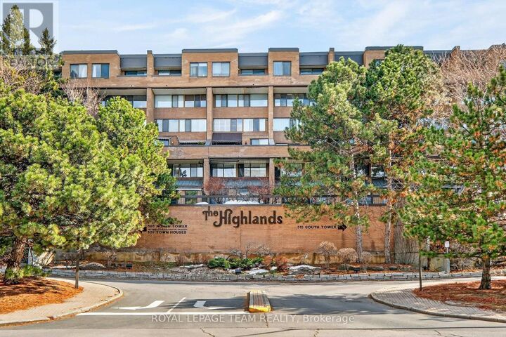 Property Photo:  515 St Laurent Boulevard 1809  ON K1K 3X5 