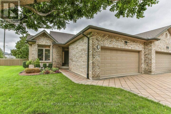 Property Photo:  44 Edgevalley Road 42  ON N5Y 5P7 