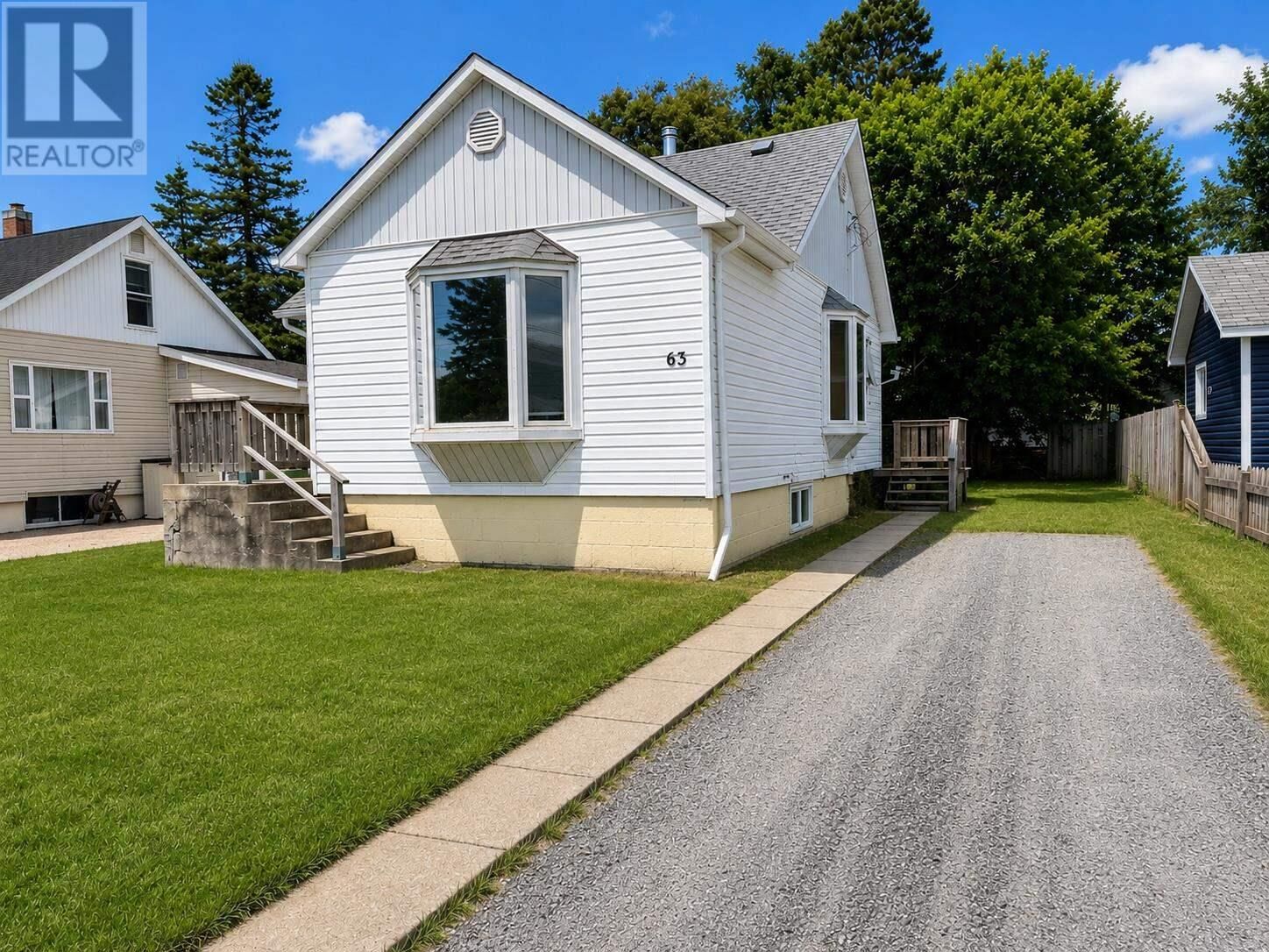 Property Photo:  63 2nd Avenue  ON P0S 1K0 