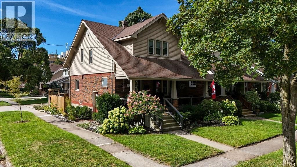 Property Photo:  111 Lincoln Park Avenue  ON N7T 4Y7 